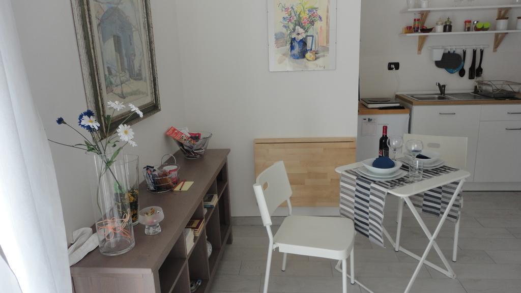 New Flat In The Heart Of Pozzuoli Lejlighed Eksteriør billede